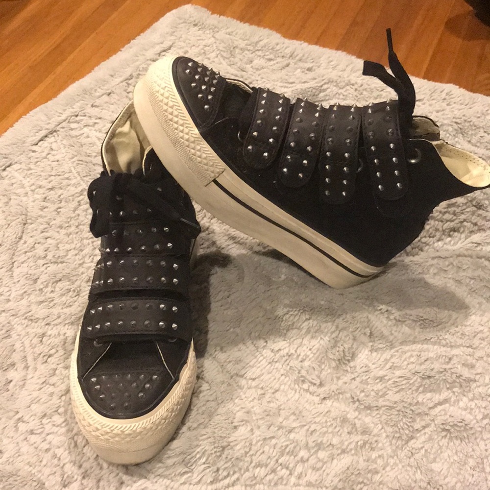 Converse All Star Studded Canvas Shoes Size5.5